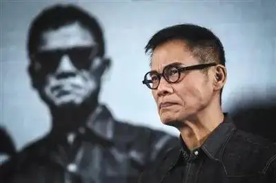 咖啡这首歌_心爱的咖啡馆歌词_歌曲咖啡歌词