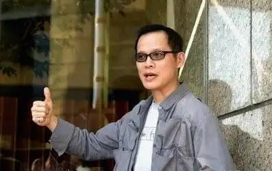 心爱的咖啡馆歌词_歌曲咖啡歌词_咖啡这首歌