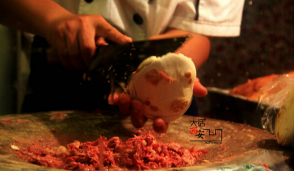 美食西安街特色介绍_西安特色美食街_美食西安街特色有哪些