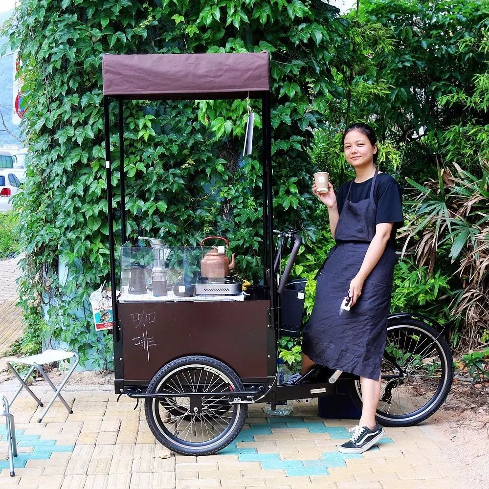 手摸咖啡冲法_咖啡冲过程手会变黑吗_手冲咖啡过程