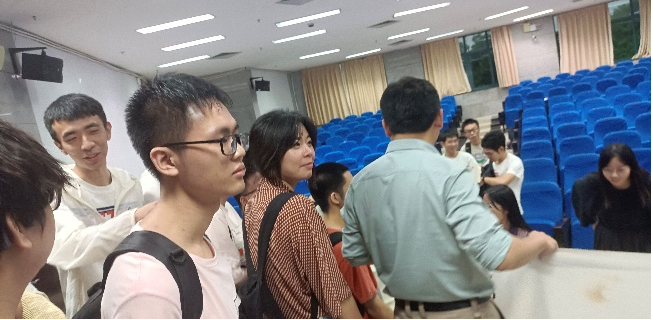 大智路美食街怎么样_大智路港式美食餐厅电话_大智路吃饭的一条街