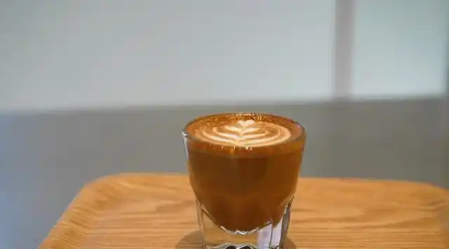 咖啡馆多少钱一杯_咖啡店的杯子干净吗_咖啡馆的咖啡杯杯量