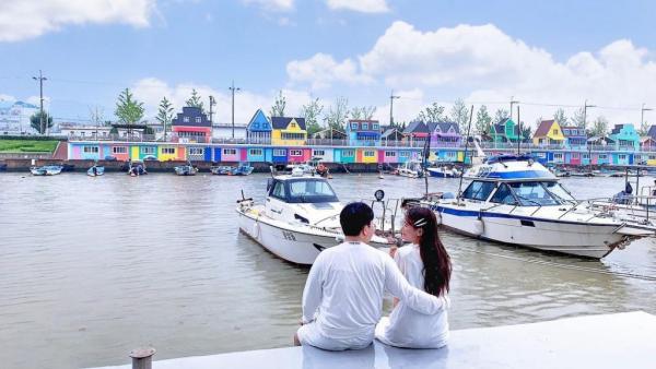 国际海景浴场美食街_海景足浴电话_海景洗浴电话