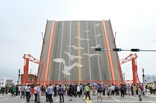 国际海景浴场美食街_海景足浴电话_海景洗浴电话