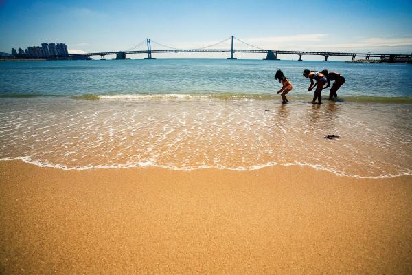 海景足浴电话_国际海景浴场美食街_海景洗浴电话
