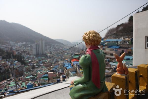 国际海景浴场美食街_海景洗浴电话_海景足浴电话