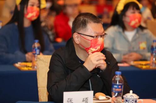 东湖国际花园美食_东湖花园菜场什么时间开业_东湖美食城