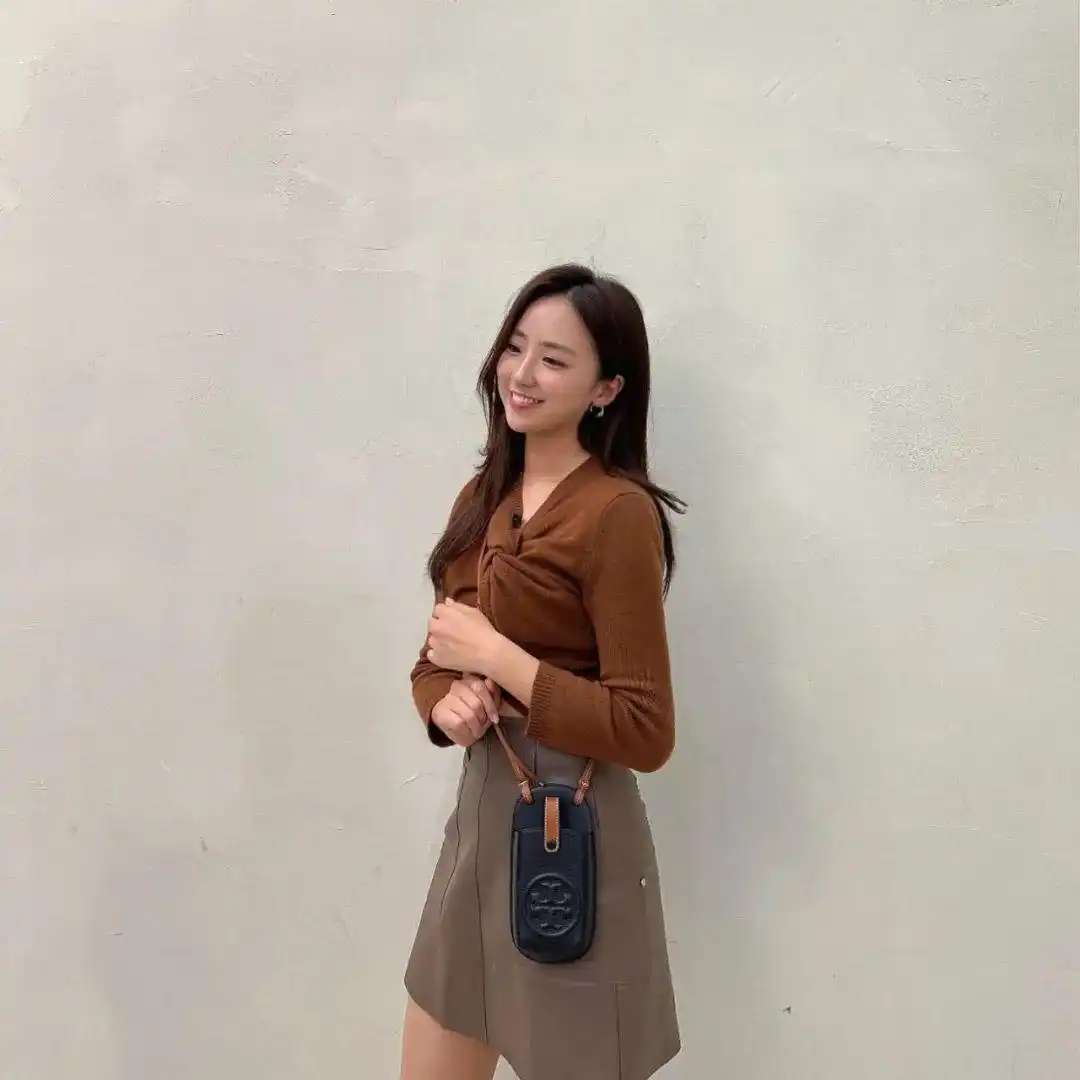 韩国电竞女主持_韩国电竞女选手_韩国电竞女主持人