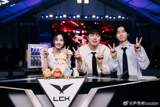 韩国电竞女选手_韩国电竞主持caster_韩国电竞女主持