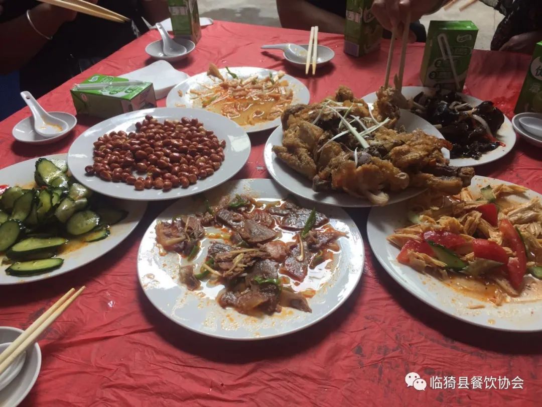 回民吃的饭_回民家庭日常吃什么_日常回民吃家庭饭菜好吗