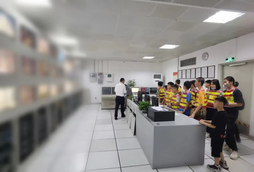厨师西餐学可以当老师吗_想当西餐厨师应该考什么大学_哪里可以学西餐厨师