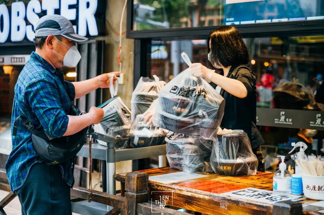 雪松路美食街_美食街雪松路店地址_美食街雪松路店在哪