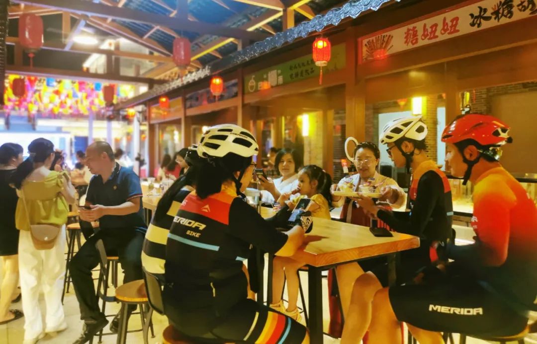 环境咖啡馆_环岛路咖啡厅环境好的_环岛路海岸线咖啡厅