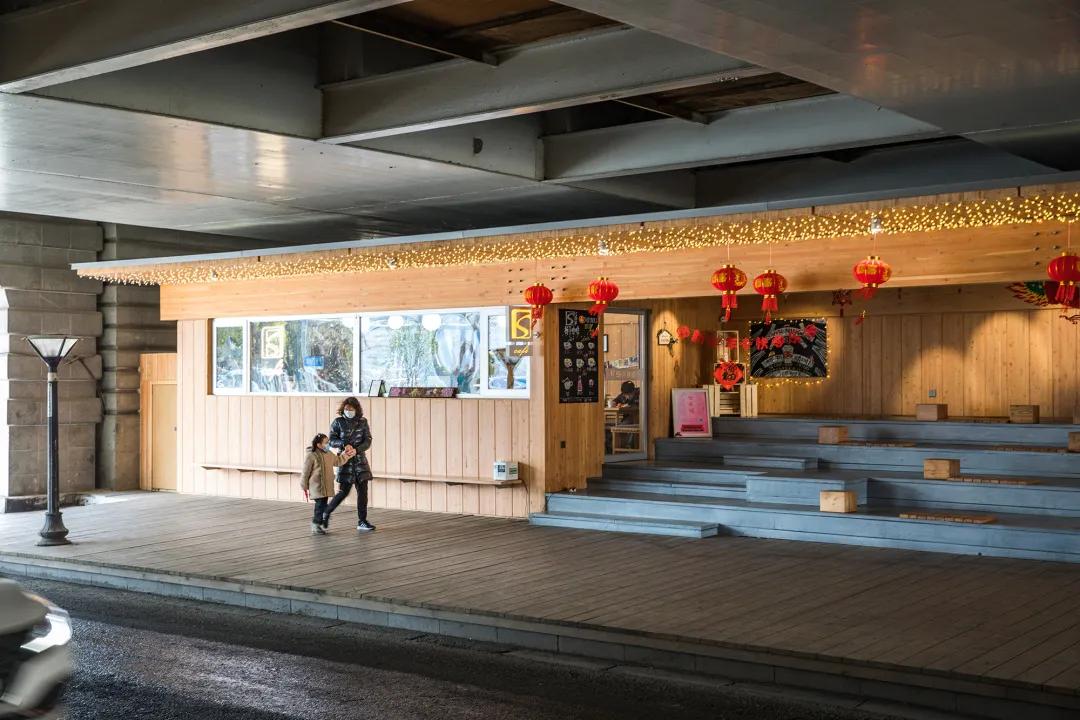 咖啡馆走廊_行走的咖啡馆_咖啡厅走廊