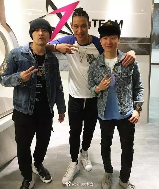电竞大叔你别跑小说_叔叔的电竞椅_电竞王叔叔