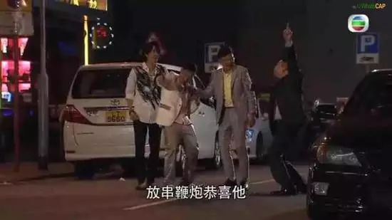 电竞大叔你别跑小说_叔叔的电竞椅_电竞王叔叔