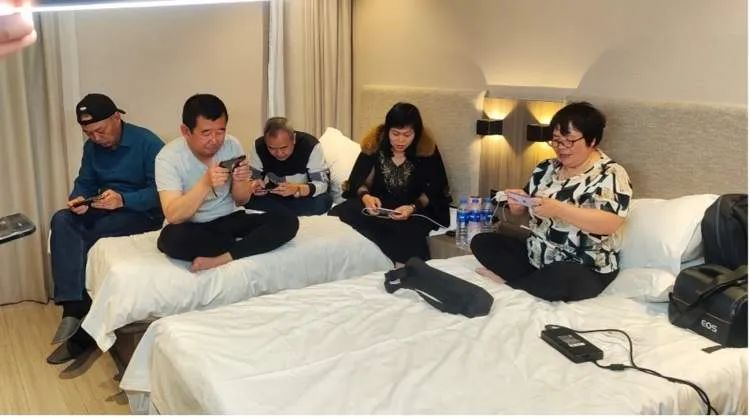 叔叔的电竞椅_电竞大叔你别跑小说_电竞王叔叔