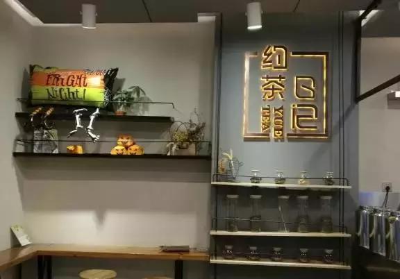 南昌猫咪咖啡厅_南昌猫咖一般怎么收费_南昌厅猫咪咖啡店地址