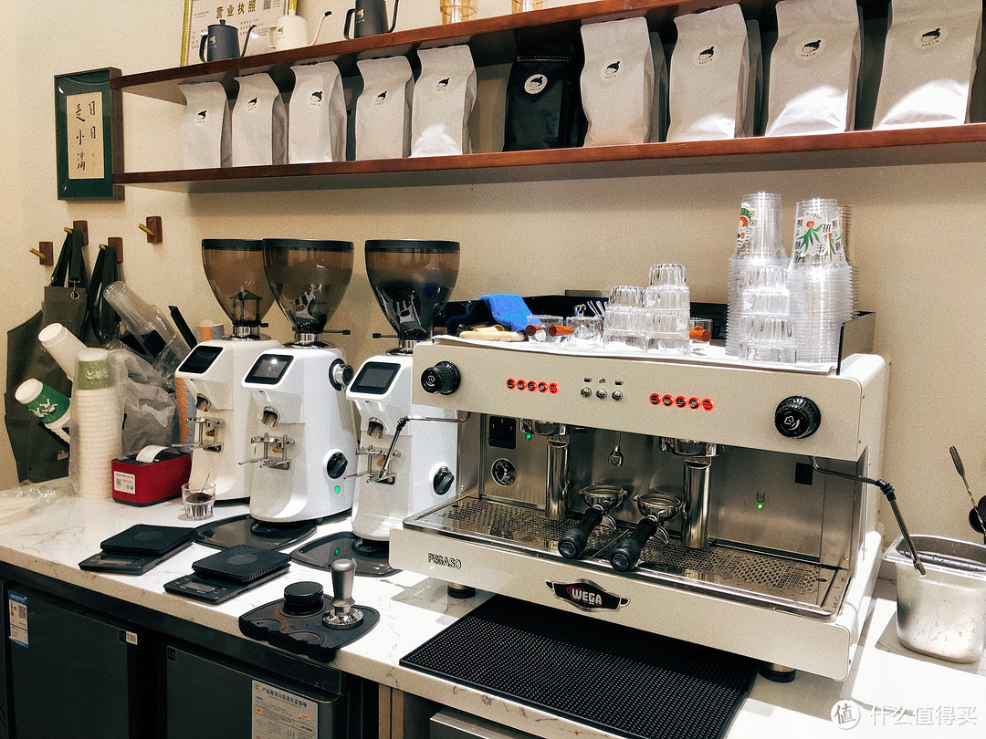 咖啡店沙发桌椅多少钱_咖啡店沙发_咖啡厅沙发哪里有卖