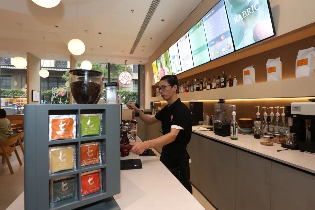 咖啡店沙发桌椅多少钱_沙发咖啡_咖啡店沙发