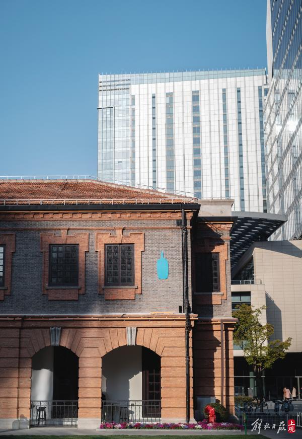 咖啡店沙发_咖啡馆沙发的尺寸_咖啡厅沙发宽度