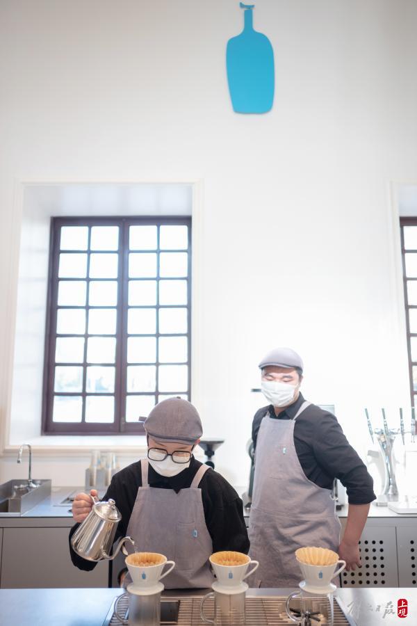 咖啡店沙发_咖啡馆沙发的尺寸_咖啡厅沙发宽度