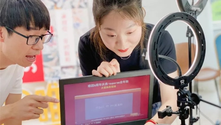 创业姐姐的故事_姐姐创业故事视频_姐姐创业的电视剧