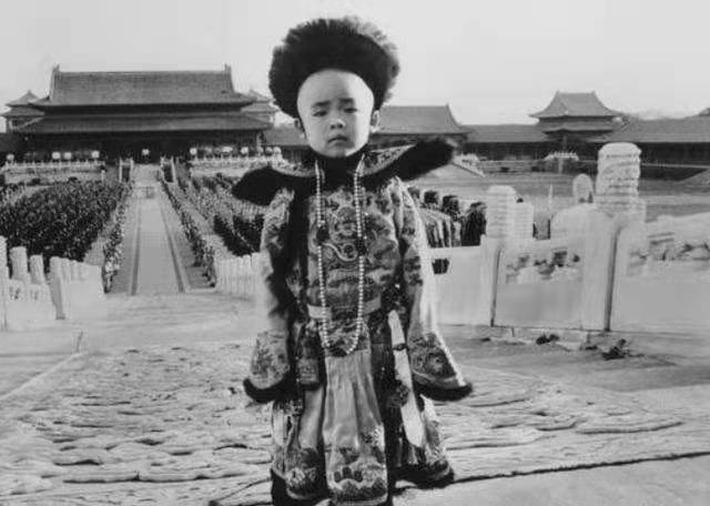 溥仪上半生_溥仪的后半生一书是否构成侵权_溥仪后半生的生活趣事