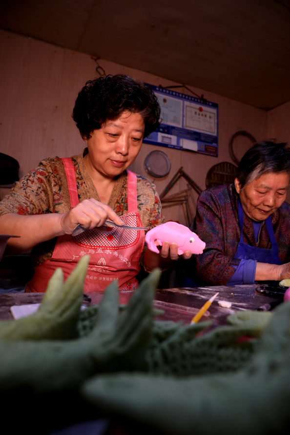 传统糕点宣传海报_传承糕点美食文化经典句_传统糕点的文化传承