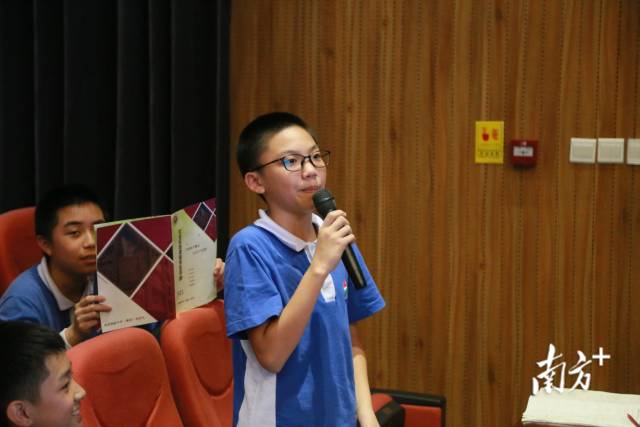 翻衣服机器视频_翻衣服技能生活怎么学_翻衣服生活技能