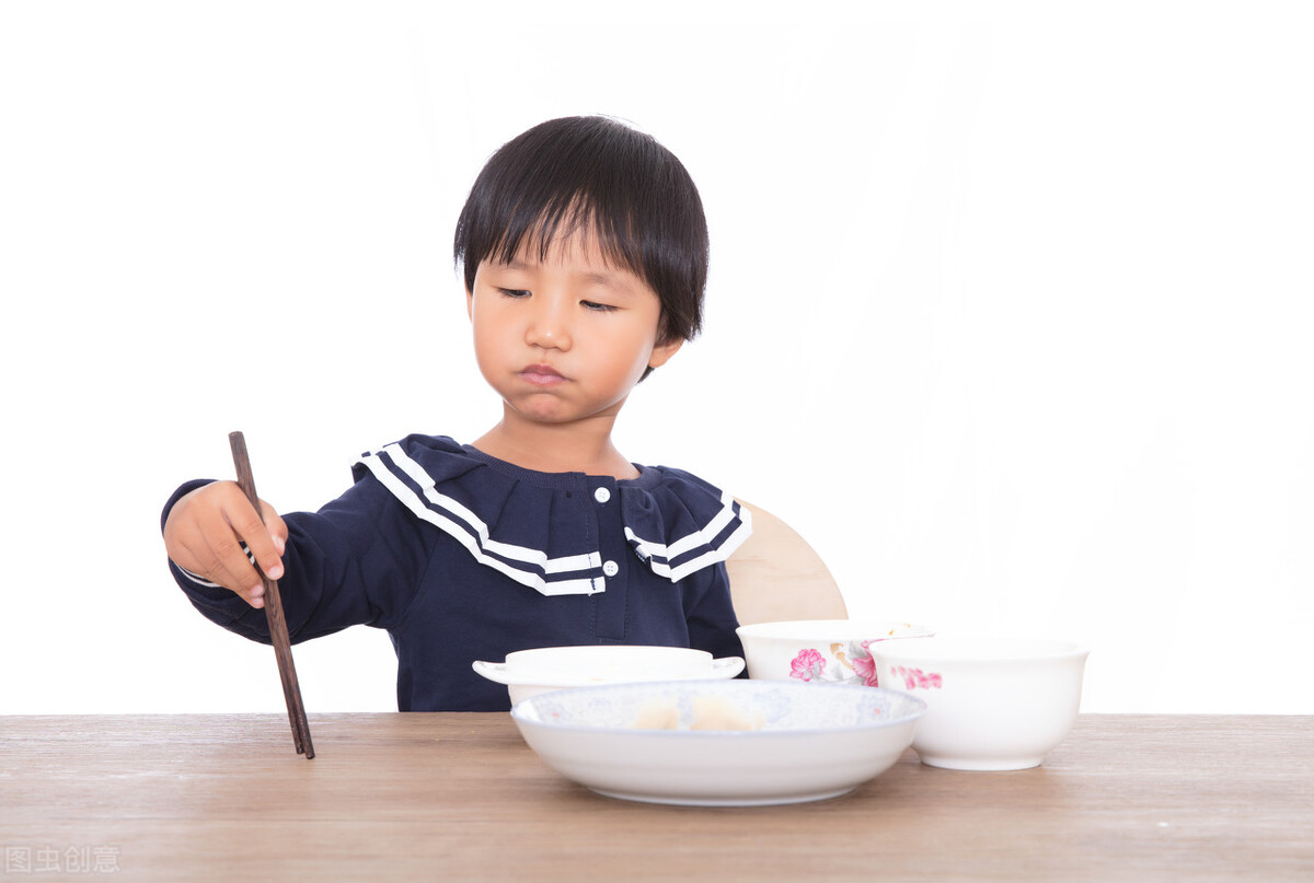 小班生活技能活动有哪些_关于幼儿园小班生活技能教案_小班生活技能掌握