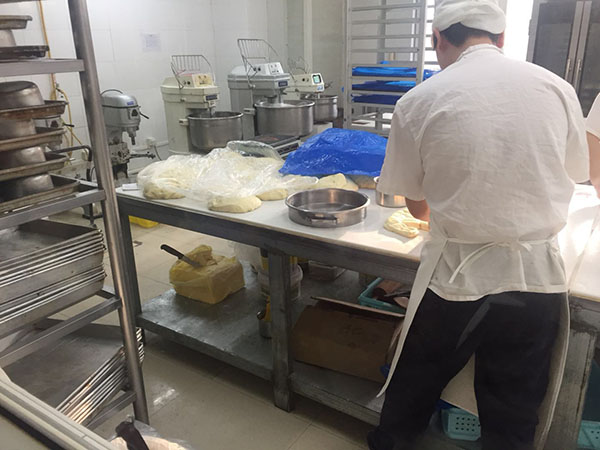哈尔滨糕点批发市场在哪里_哈尔滨点心原料批发_哈尔滨点心店