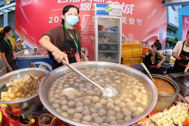 国际广场美食街_美食广场档口_美食广场有什么好吃的