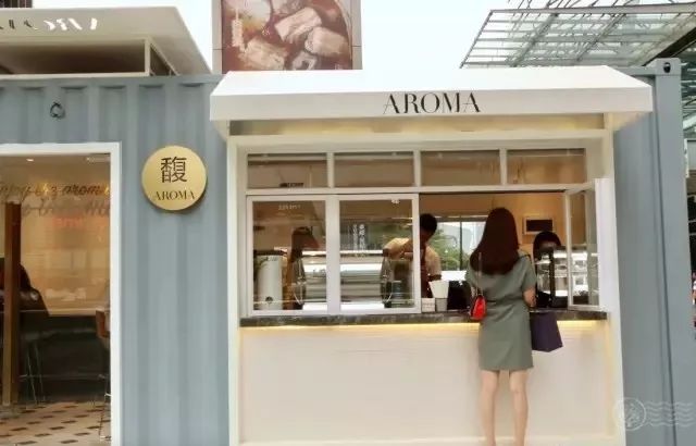 咖啡馆展示柜_咖啡厅集装箱_集装箱咖啡馆设计