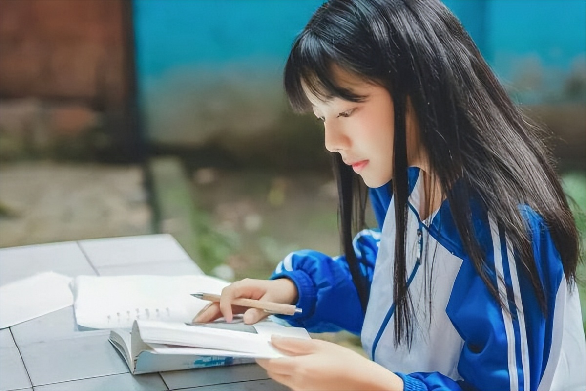 高尔基生活的时代介绍_高尔基对生活的名言_高尔基人的生活方式有两种
