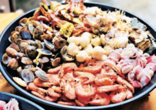 潮汕美食窑鸡_潮州吃土窑鸡地方_潮汕窑鸡的做法及配料