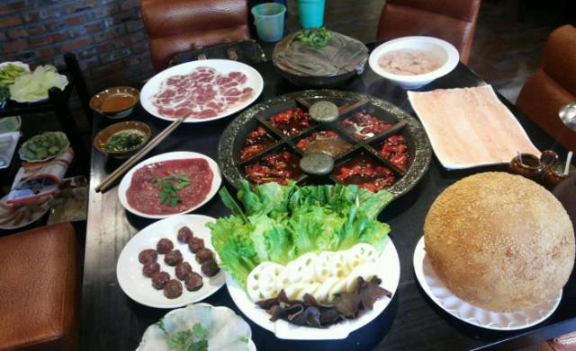 红鼎火锅店_红鼎国际密室逃脱图片_红鼎国际的美食