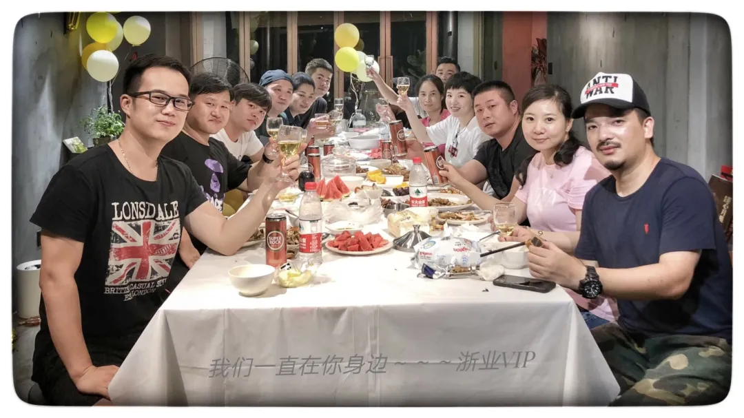 讲创业故事_创业故事书_卖创业故事