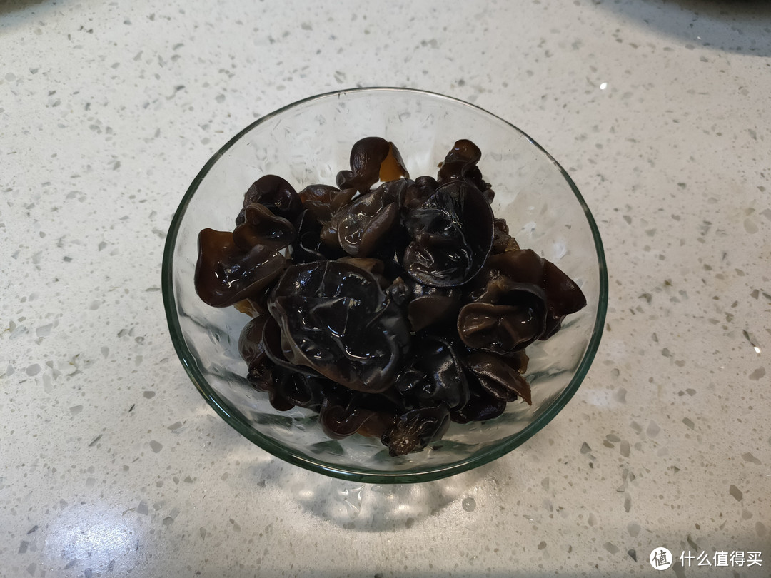饭店的大拌菜为啥好吃，料汁比例是关键，教你做，酸甜可口不上火