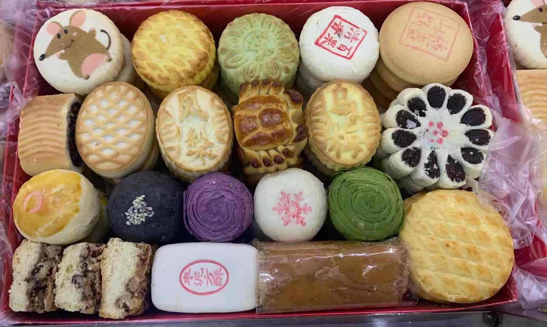 糕点桌图片_糕点摆台布置图_糕点店桌布